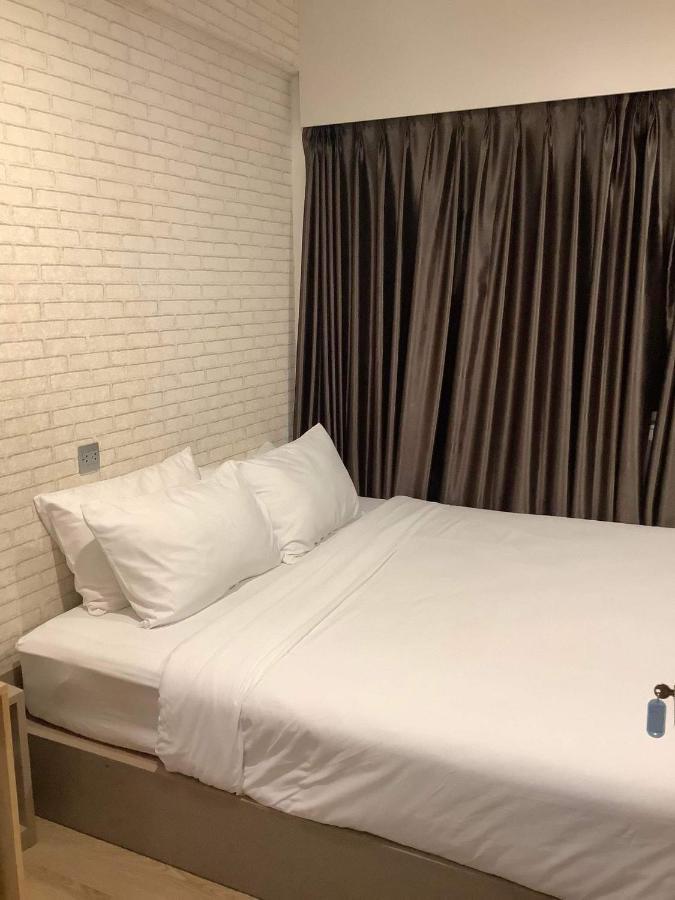 Cr.Hotel Makkasan Exterior photo